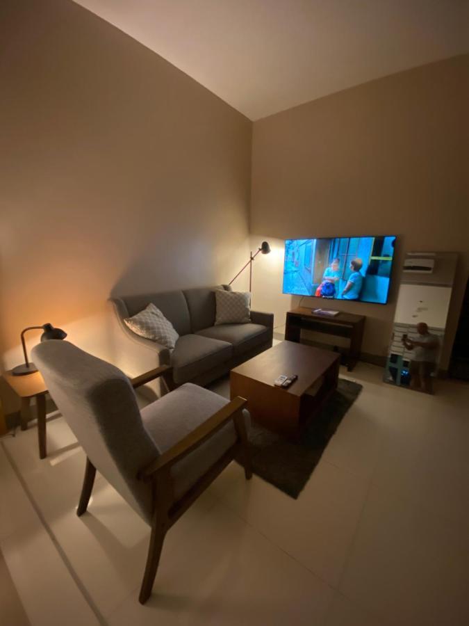 1 Bedroom Uptown Bgc Across Uptown Mall