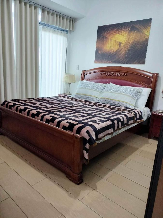 Cubao Manhattan Heights Unit 6h Tower B, 2br *