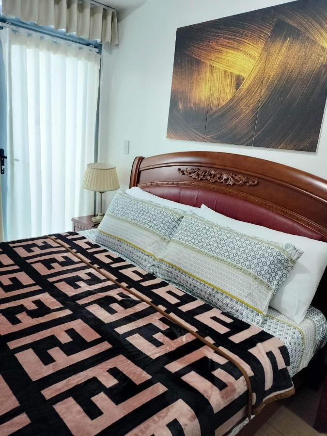 Cubao Manhattan Heights Unit 6h Tower B, 2br Apartment Manila