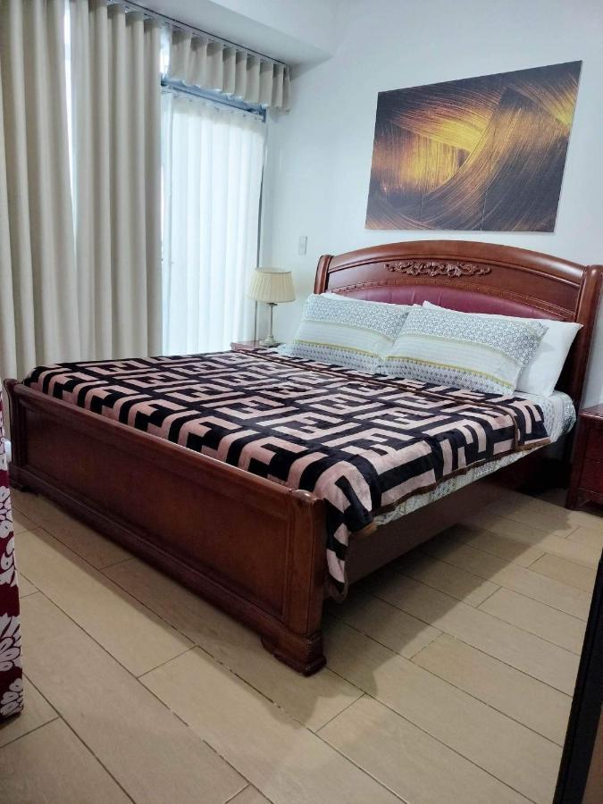 Cubao Manhattan Heights Unit 6h Tower B, 2br *