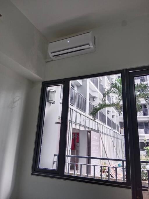 Cozy 1br Shore 2 Wi-fi Netflix Near Moa Apartment Manila