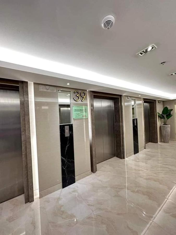 Coast Residences Penthouse With Skyline And Bay View Manila