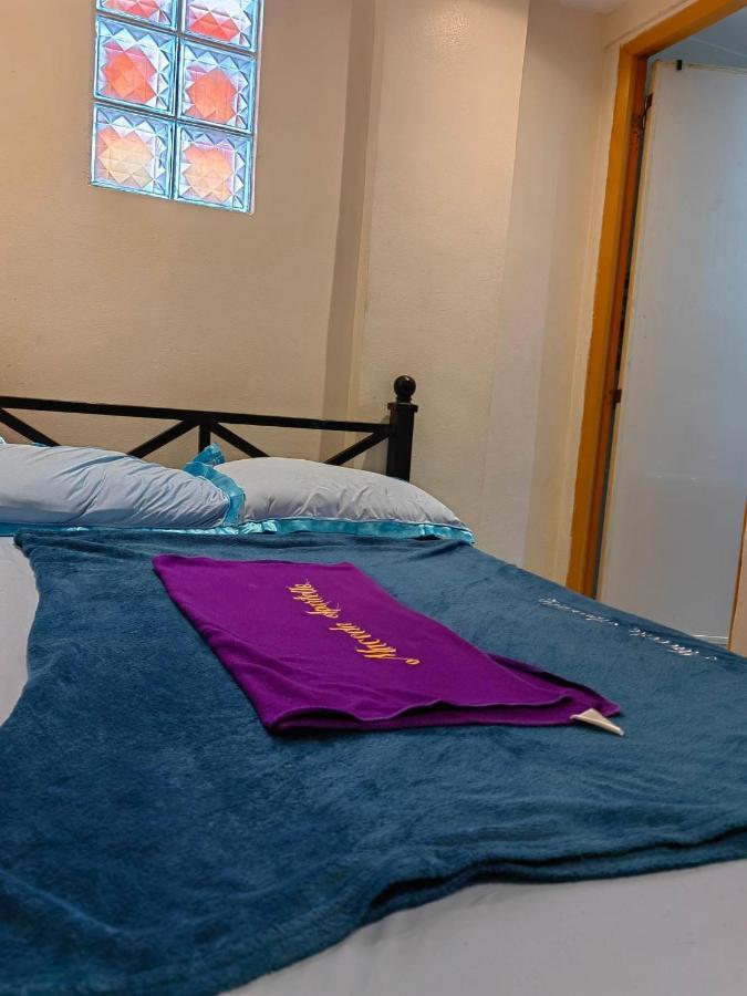 Love hotel Maceda Apartelle *
