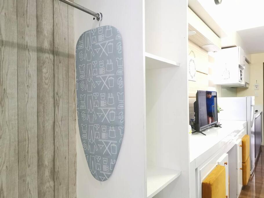 Apartment New Cosy 1br Above Air Mall Walk To Ayala/buendia Manila