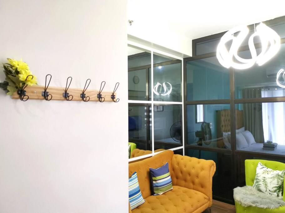 New Cosy 1br Above Air Mall Walk To Ayala/buendia Manila