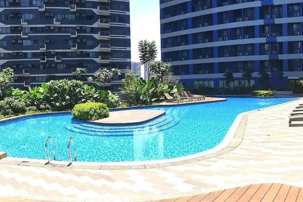 New Cosy 1br Above Air Mall Walk To Ayala/buendia Apartment
