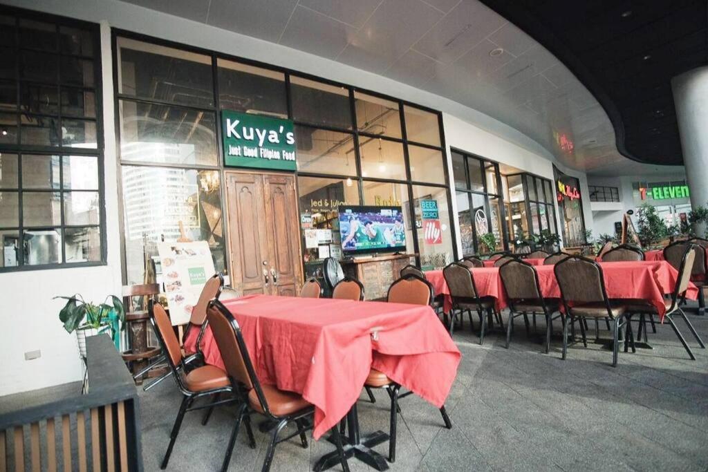 New Cosy 1br Above Air Mall Walk To Ayala/buendia *