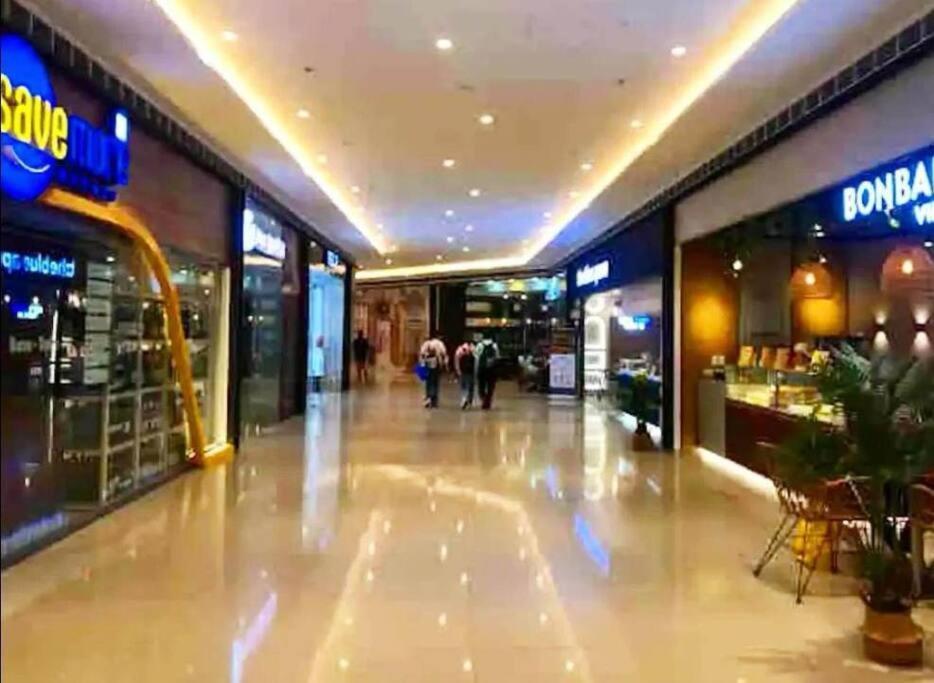 New Cosy 1br Above Air Mall Walk To Ayala/buendia Manila