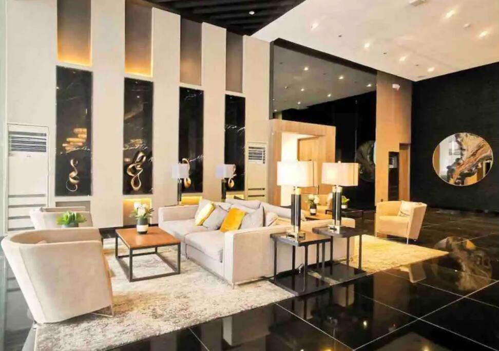 New Cosy 1br Above Air Mall Walk To Ayala/buendia Apartment