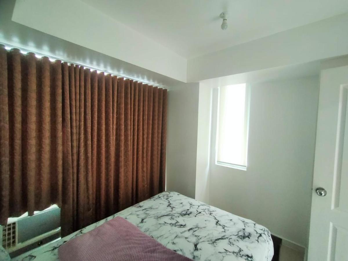 Aparthotel Residences In Azure Condominium Paranaque City Metro *