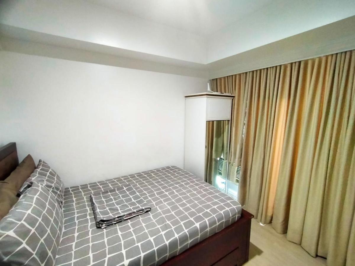 Residences In Azure Condominium Paranaque City Metro Aparthotel
