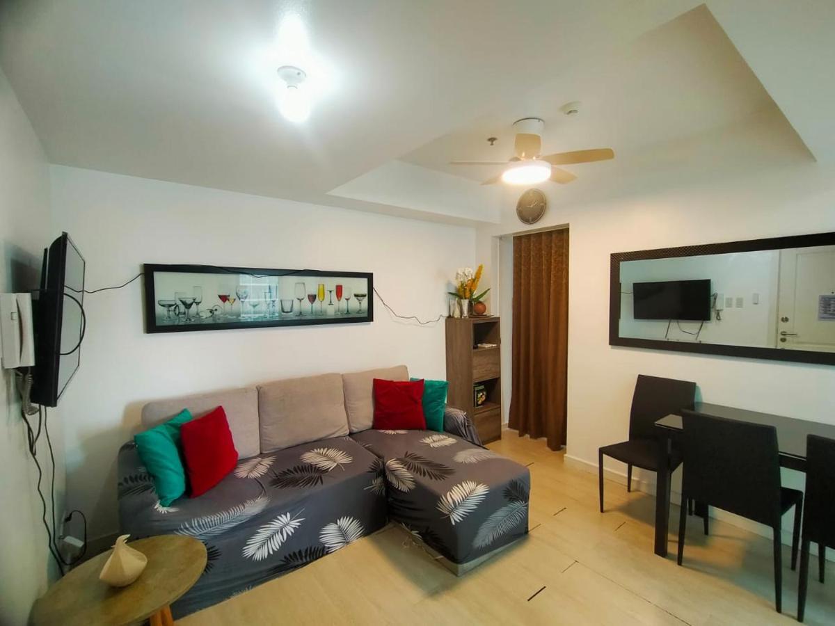 Aparthotel Residences In Azure Condominium Paranaque City Metro *