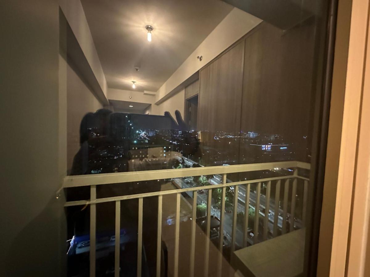 S Residences Moa - Alano's Place *