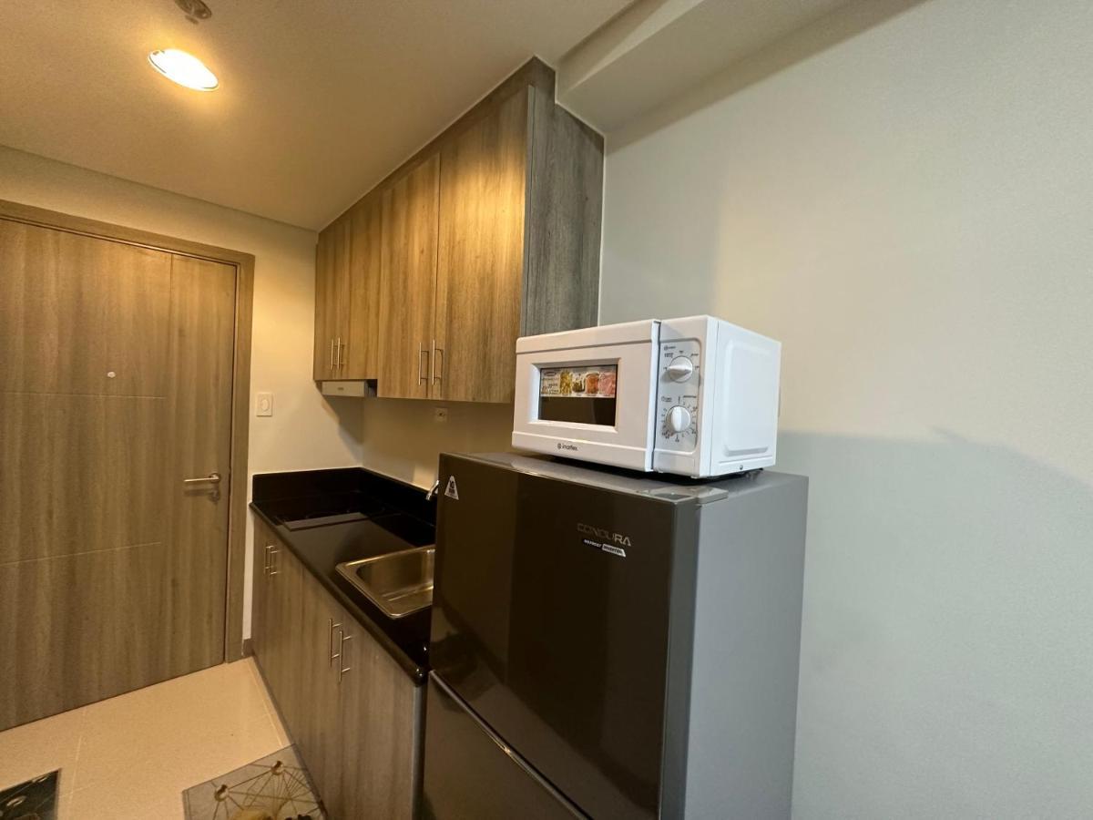 S Residences Moa - Alano's Place Apartamento