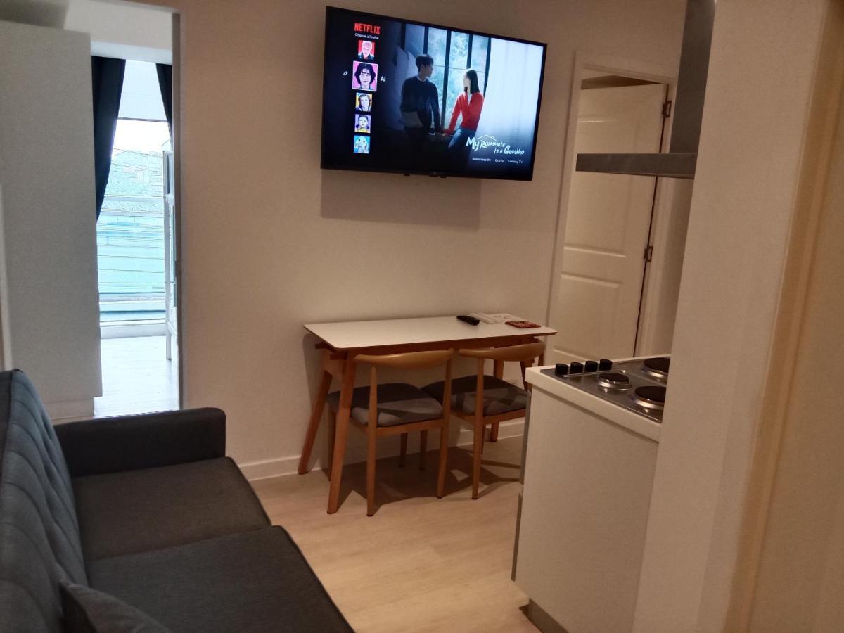 Azure Residences By Florendo