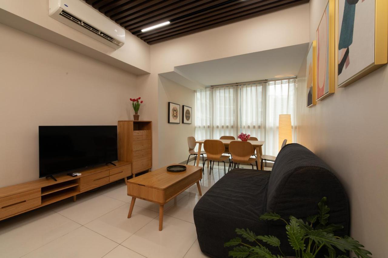 Apartment Uptown Parksuites Tower 1 Bgc By Ph Staycation *