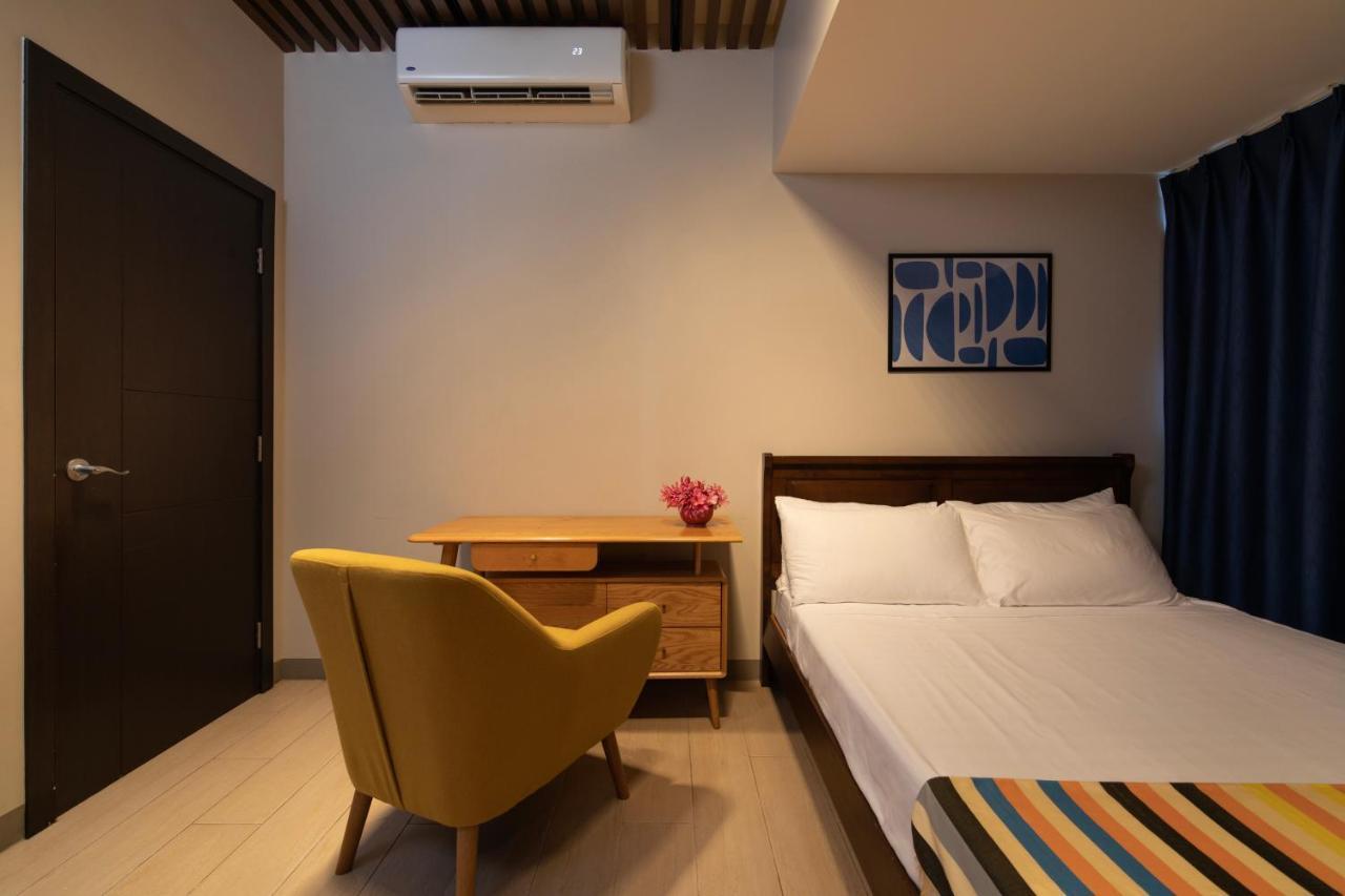 Uptown Parksuites Tower 1 Bgc By Ph Staycation Apartment *