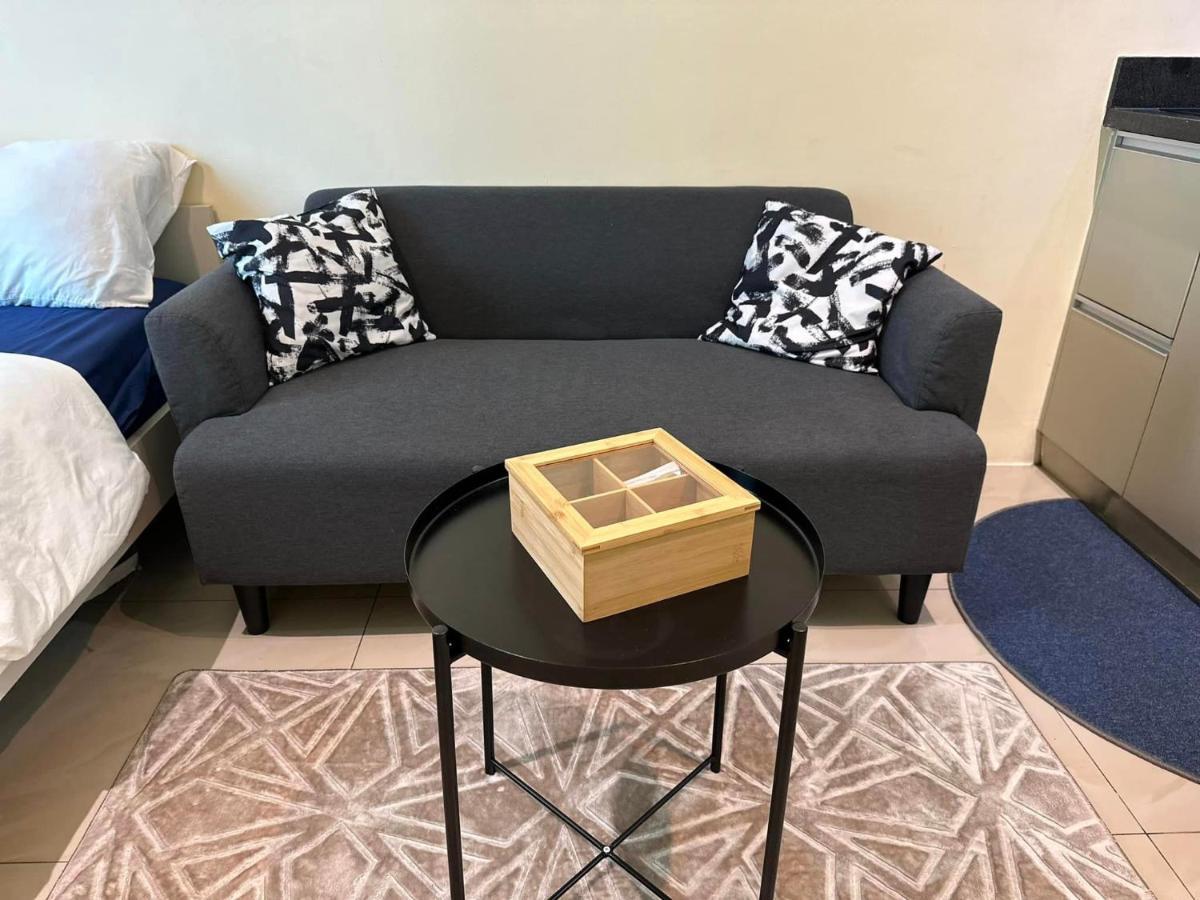 Modern Living In Makati Apartment