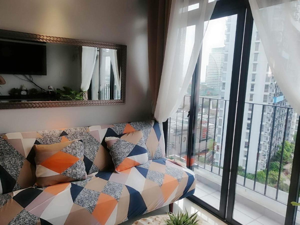 Apartment 2 Bedroom Portovita Tower 12-a Manila