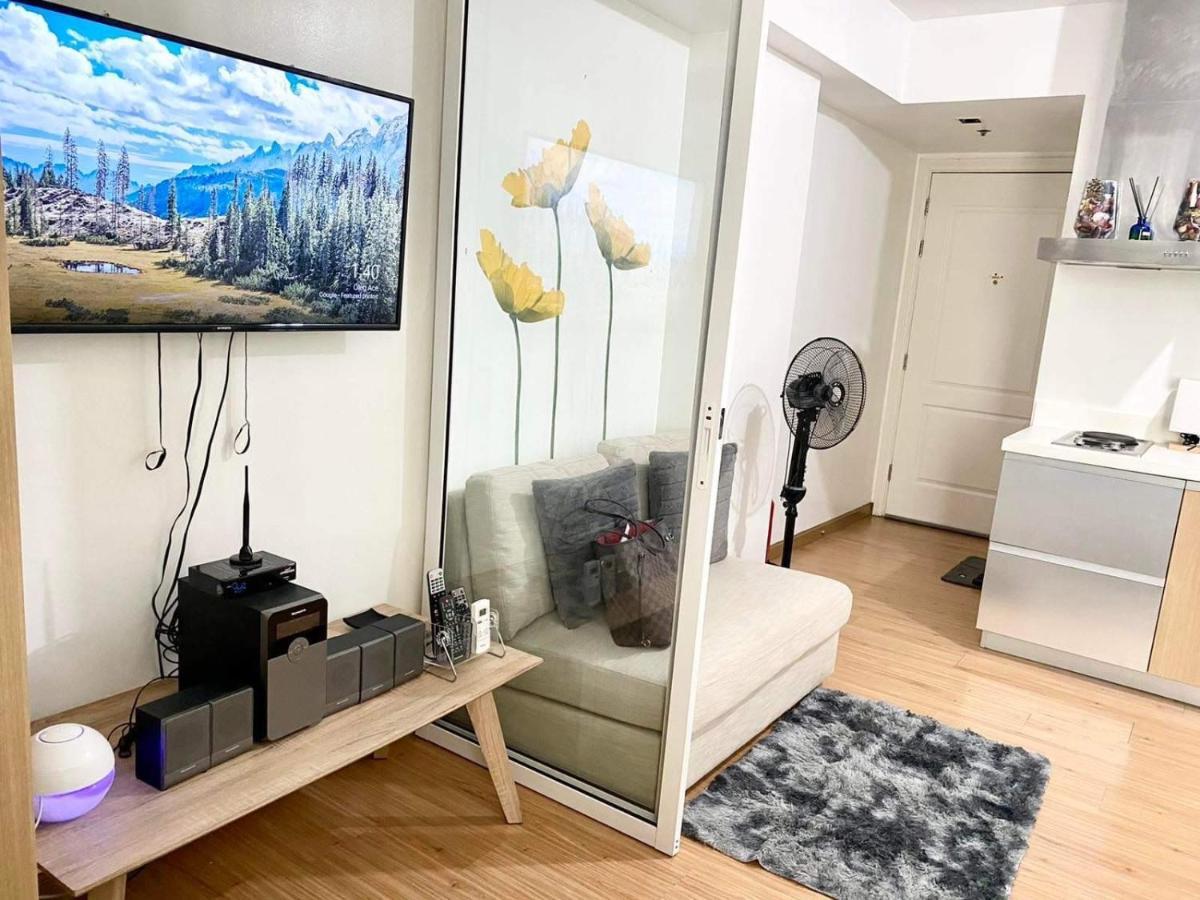 Azure Staycation Magical Apartment *