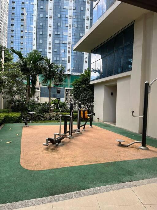 Apartment 1br Uptown Parksuites Tower 1 Manila