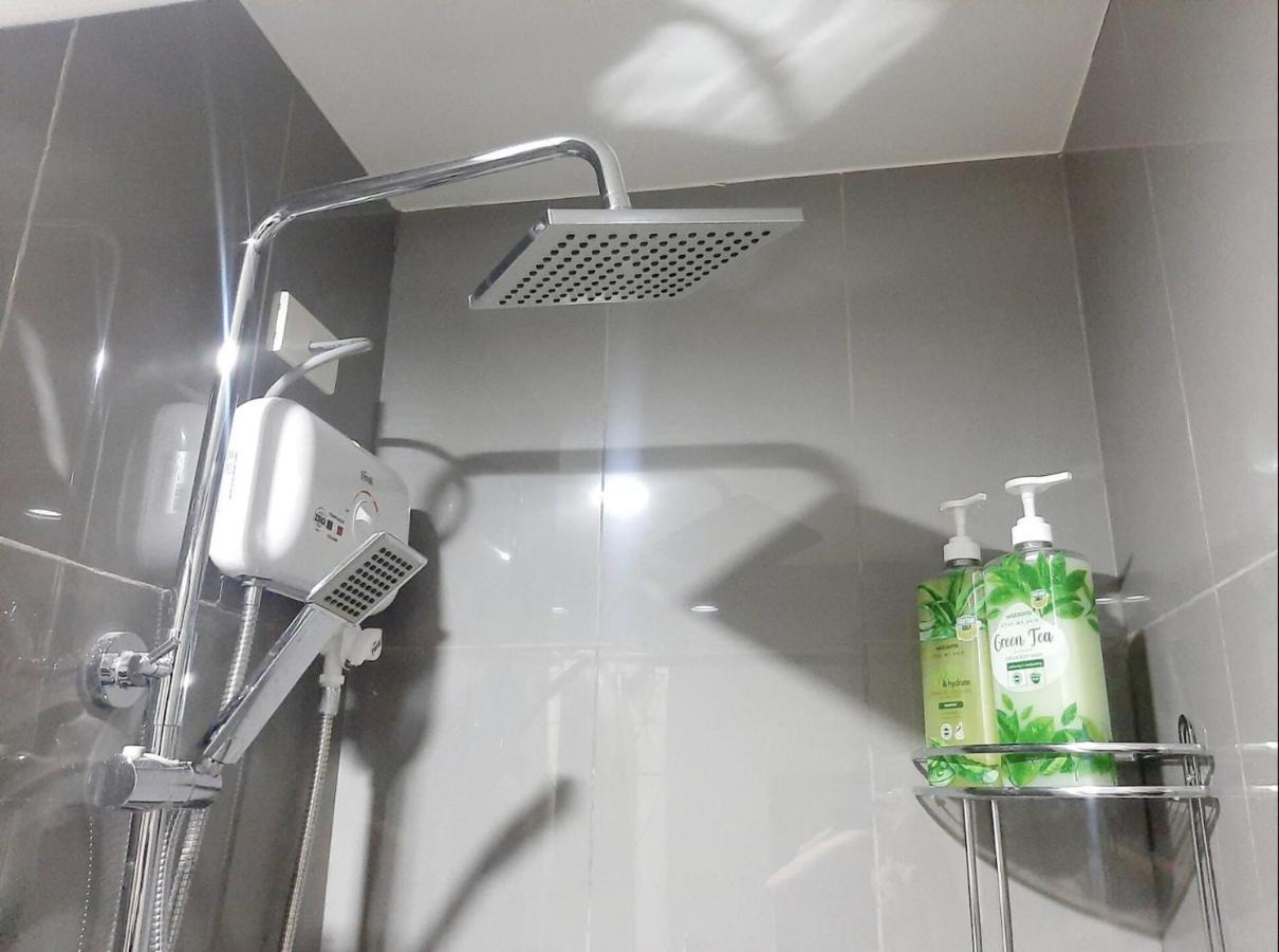 Air Makati Apartment *