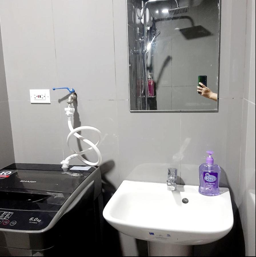 Air Makati Apartment *
