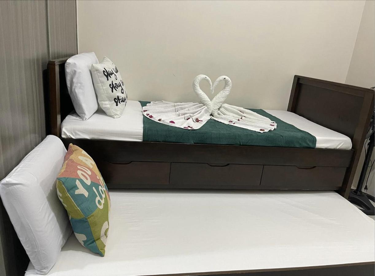 At Residences 1 Bedroom * Manila