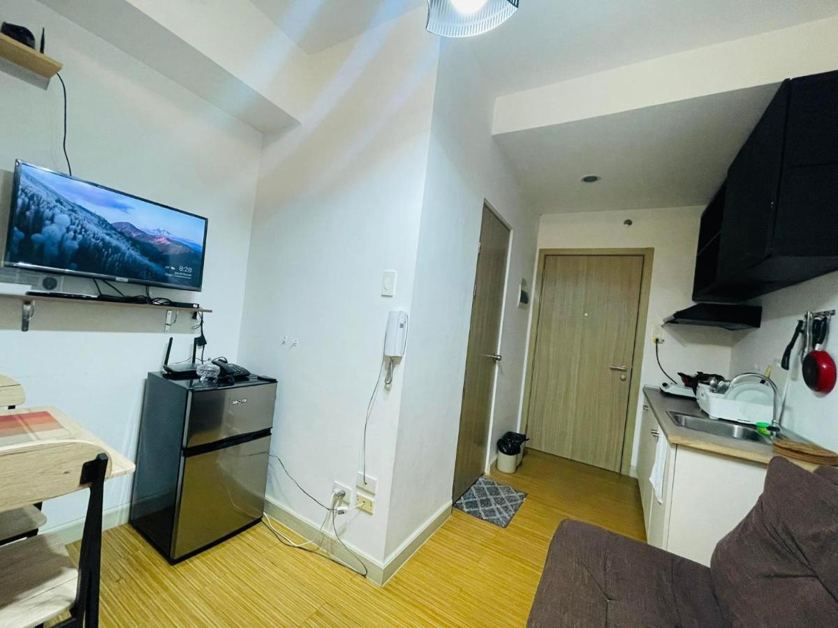 Grace Residences 1bedroom W/ Balcony Near Bgc + Netflix Apartment *