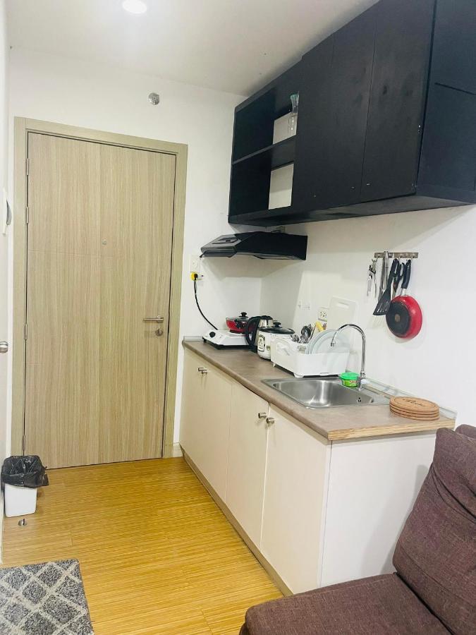 Grace Residences 1bedroom W/ Balcony Near Bgc + Netflix Apartment