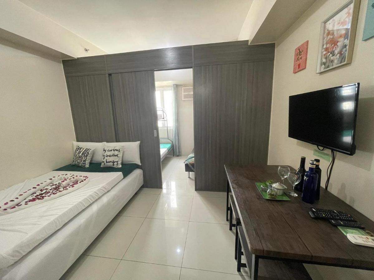 Residences Stays By Pbyy With Complimentary Breakfast For 2 * Manila
