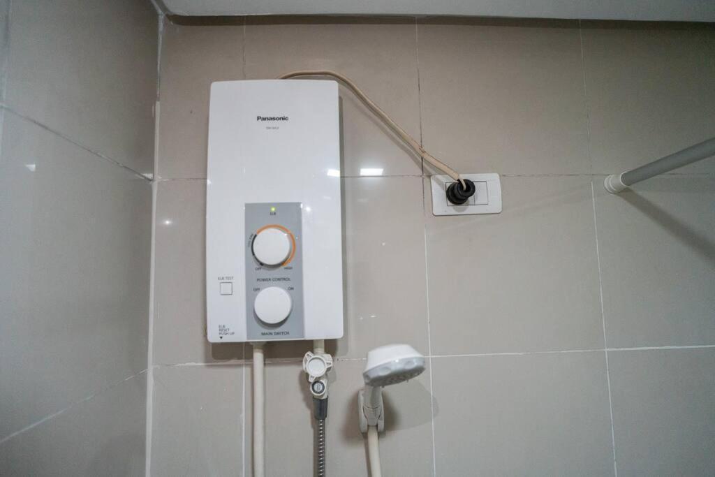 Apartment A2j Executive Near Venice Mall Bgc Taguig *