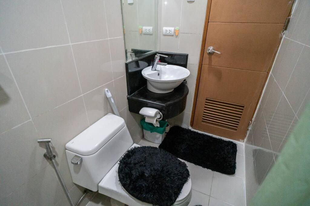 A2j Executive Near Venice Mall Bgc Taguig Manila