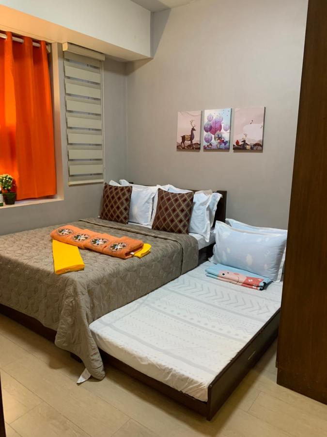 One Palm Tree - 10th-o Fl With Balcony - Across Terminal 3 Airport Apartment *
