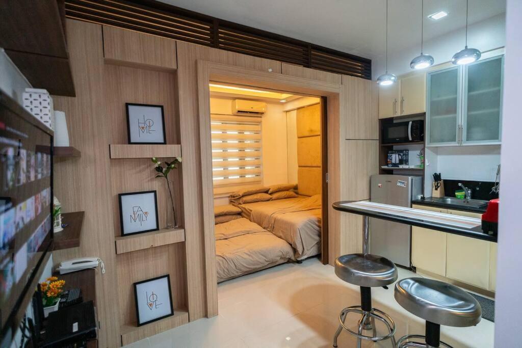 Apartment A2j Executive Near Venice Mall Bgc Taguig *