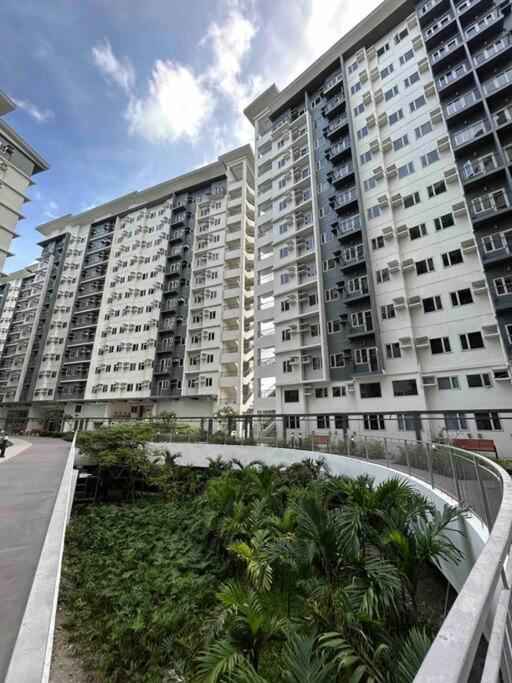 Justrelax Staycation At Vine Residences Manila