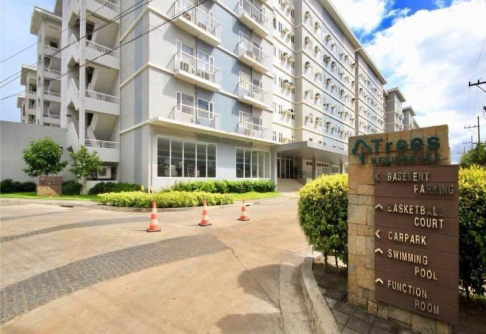 Trees Residences Staycation Evol's Place Apartment Manila