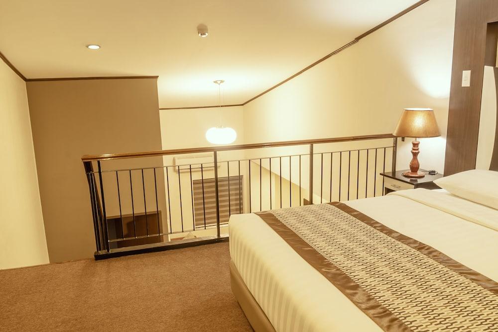 Hotel Casa Bocobo 2*