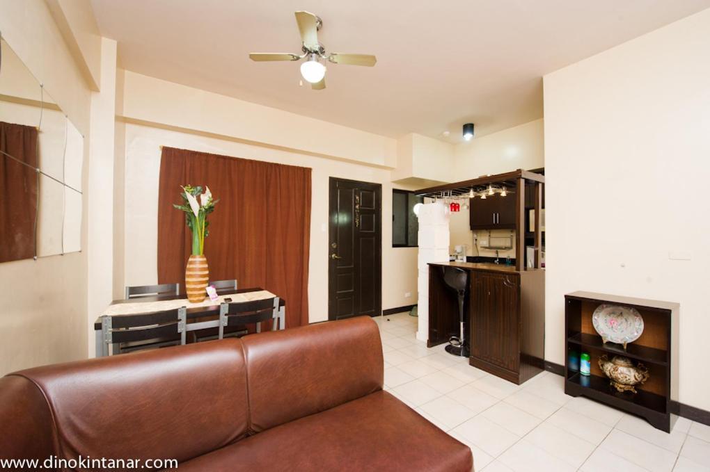 Cypress Towers Condominium Apartment *