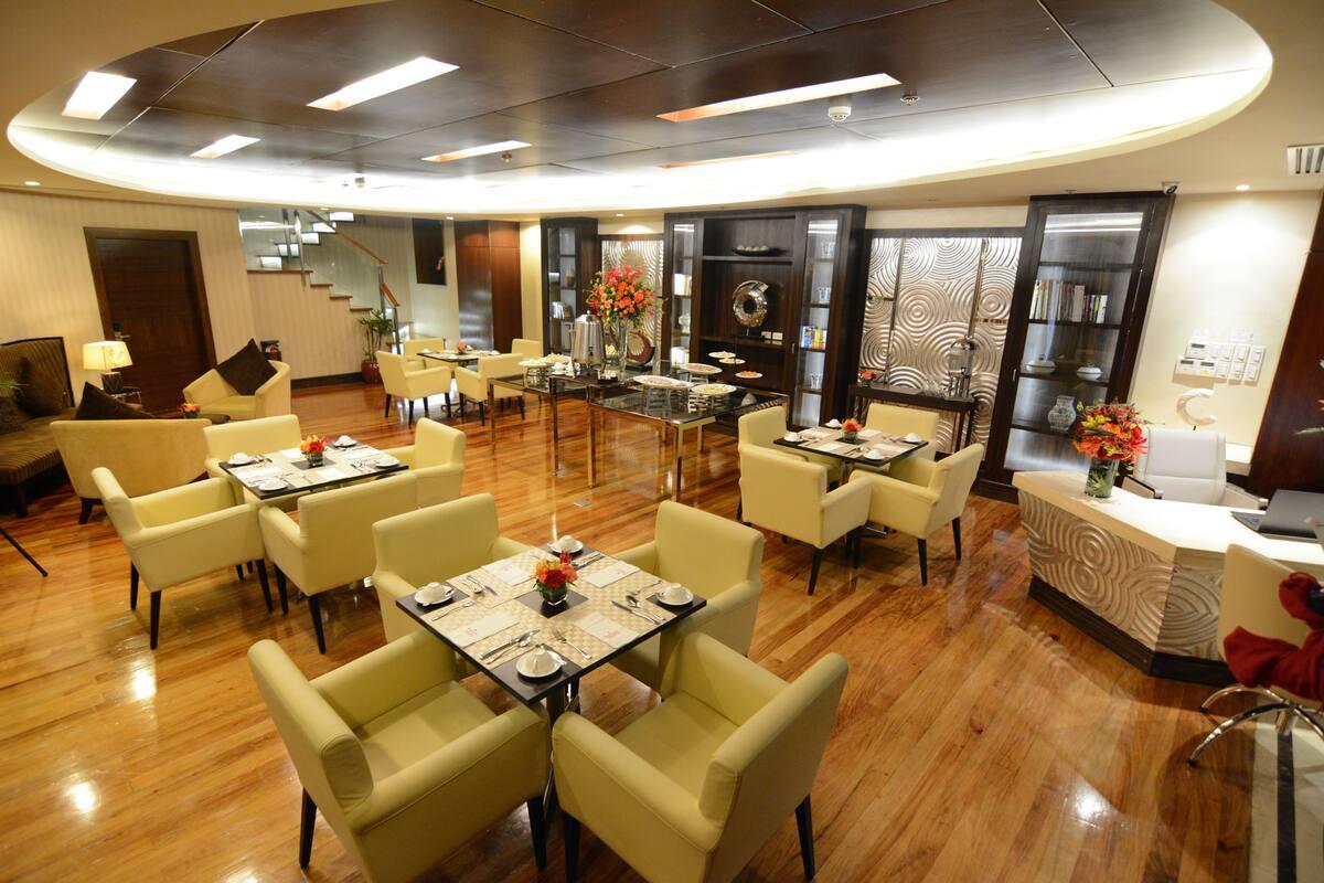 Ramada By Wyndham Hotel Manila