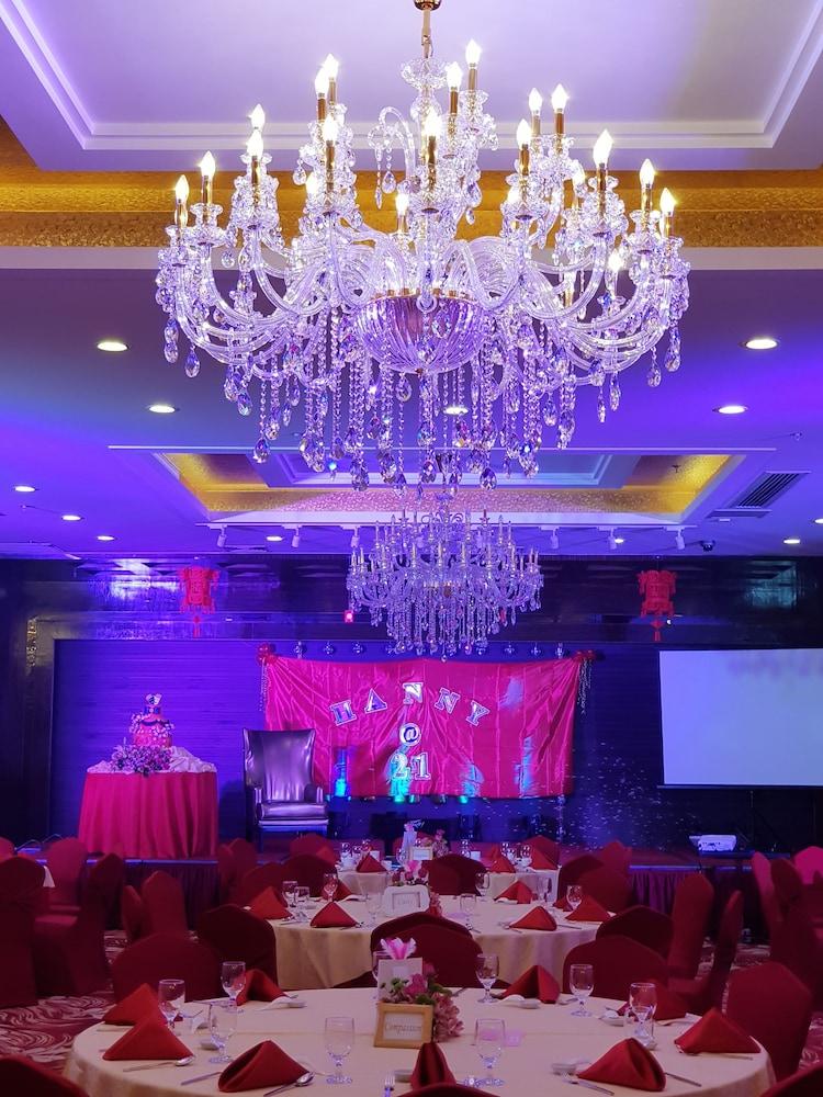 Swiss-belhotel Blulane 3*
