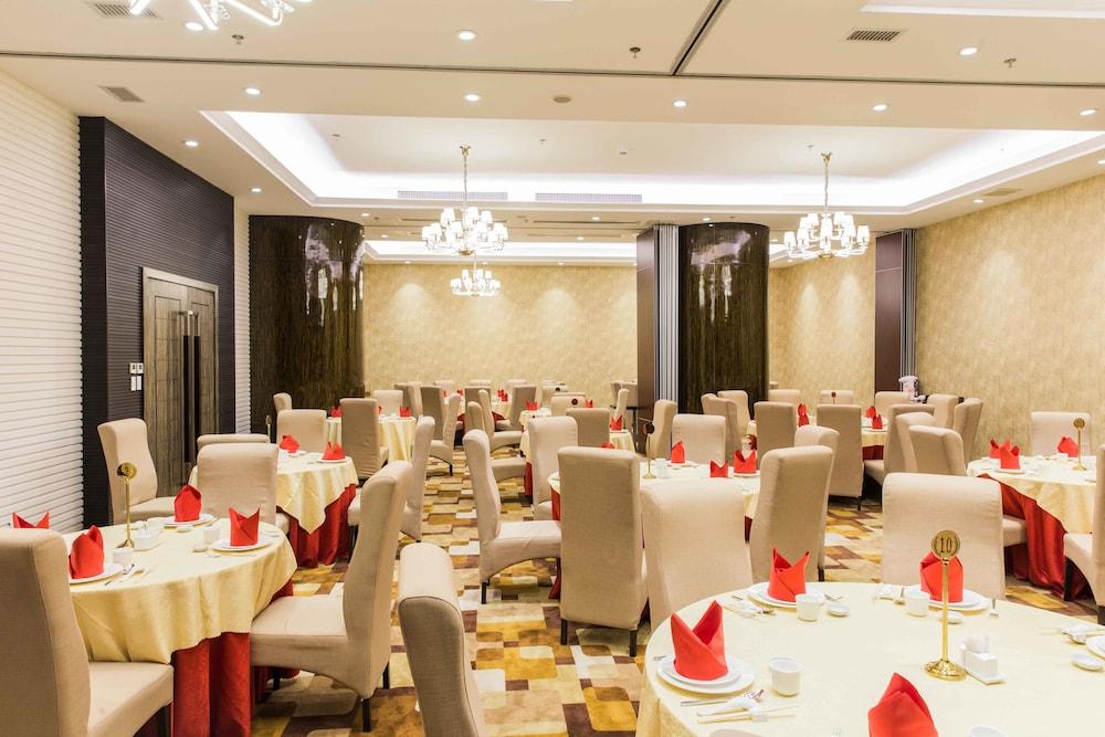Swiss-belhotel Blulane 3*