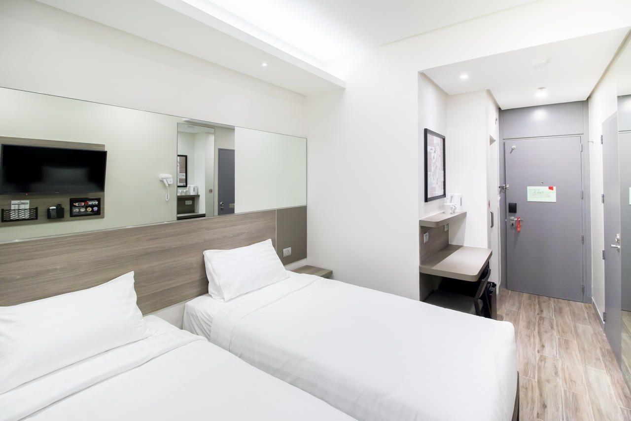 Red Planet Bay Hotel Manila
