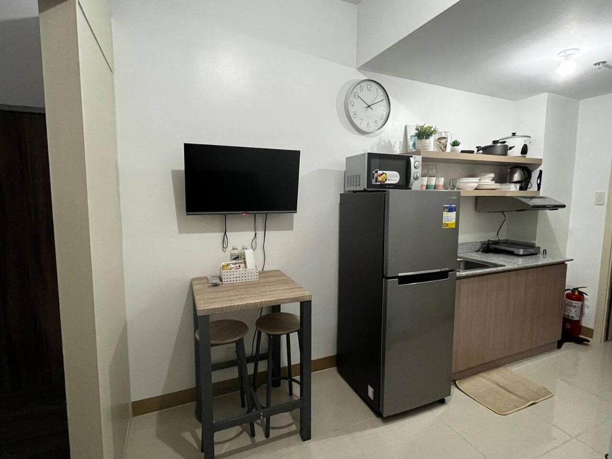 Stylish 1br @ Sm Southmall Apartment *