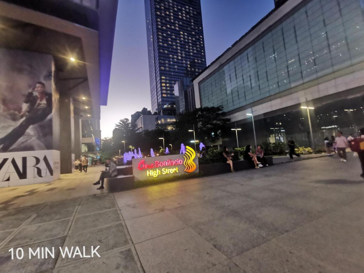 Caleze At Avant At The Bgc Apartment Manila