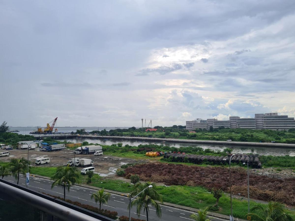 Shore 2 Res Tower 1 - 2 Bedroom Unit Manila