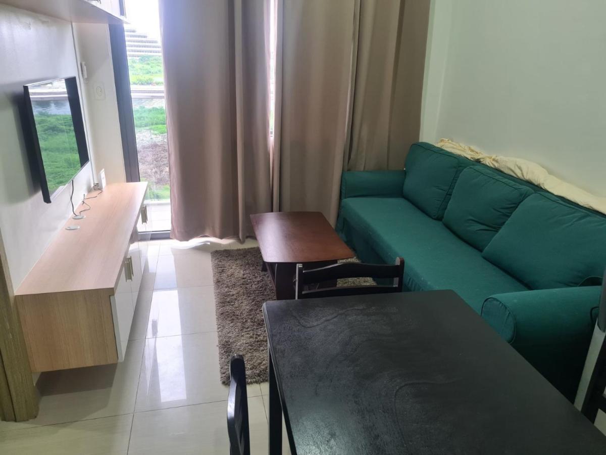 Shore 2 Res Tower 1 - 2 Bedroom Unit Apartment Manila
