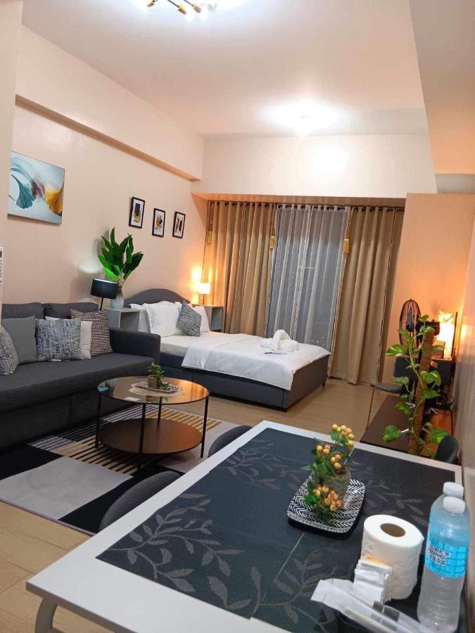 Building 81 Newport Boulevard Apartment *