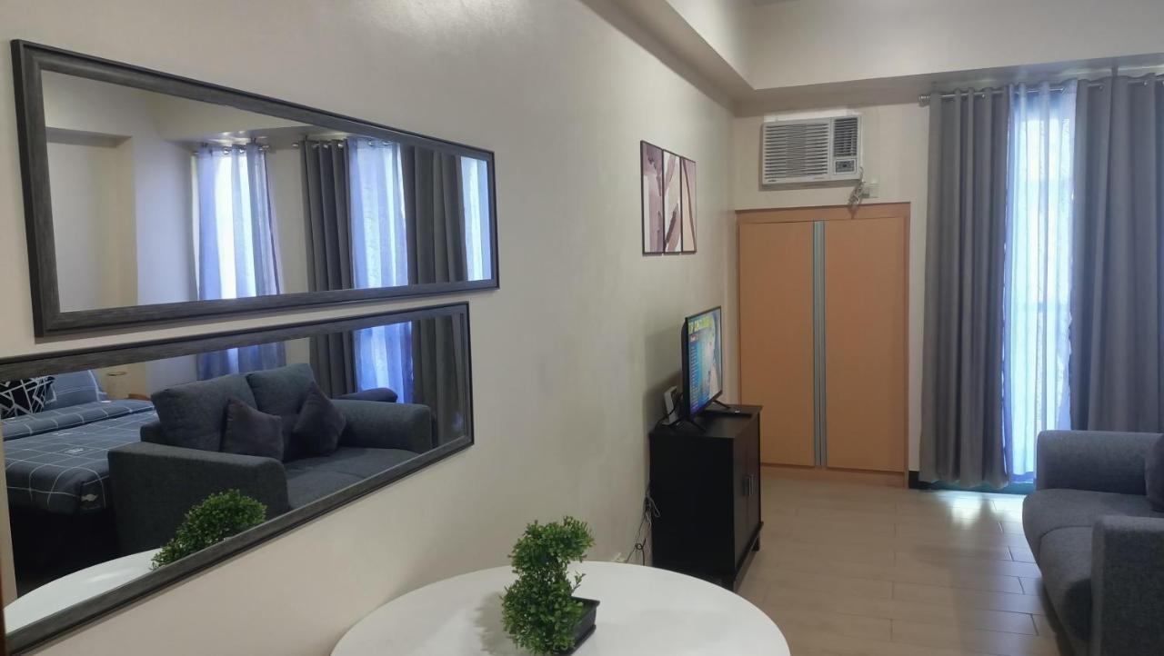 Hilanders Condotel Across Terminal 3 Apartamento