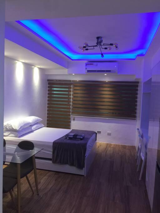 Cozy35sqm W Parking Balcony Wifi/netflix Near Mall *